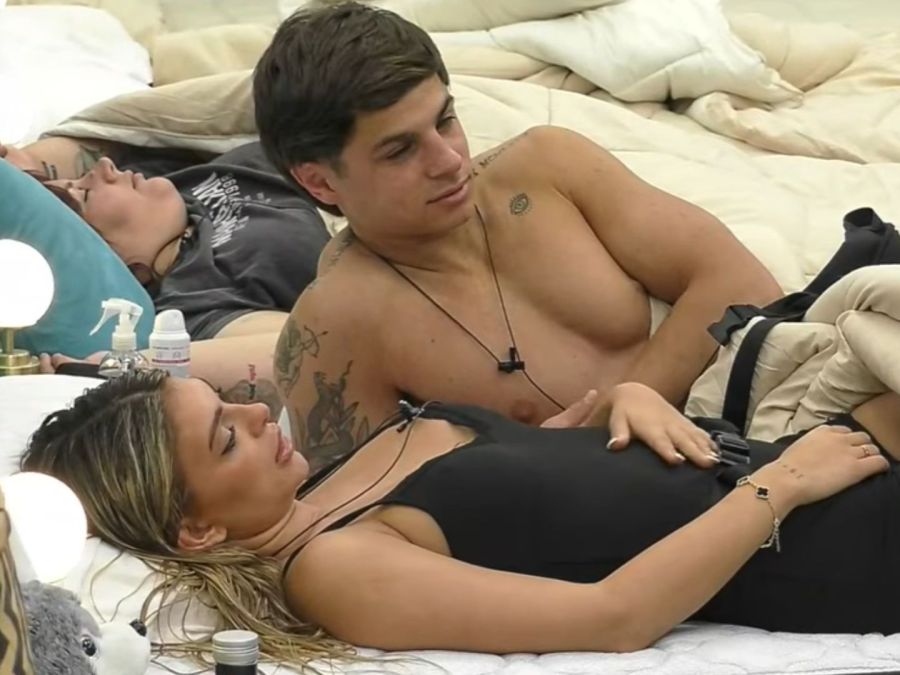¿Cambio de planes? Franco Zunino pasó de extrañar a su "novia" a despertar con Nenu López