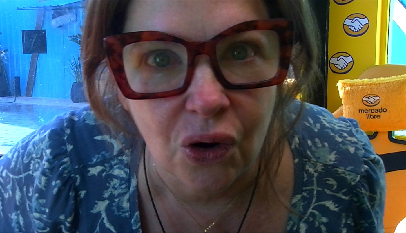 Le dijeron que no mira a los ojos y Andrea tuvo una particular reacción | Mejores momentos