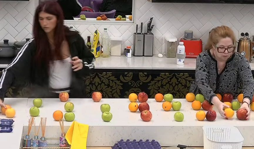Cuentas claras, amistades largas: contaron y dividieron las frutas para evitar robos | Mejores momentos