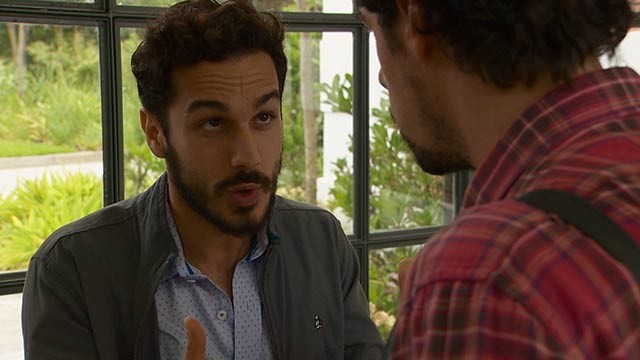 Salo le confiesa su sospecha a Renzo | Mejores momentos