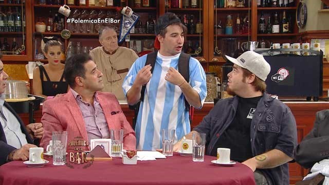 "Faltan 5 pe pa comprar ese vi": ¿Se la saben en la mesa? | Mejores Momentos