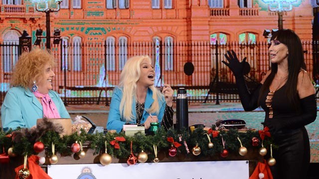 Moria Casán desafió a la empleada pública | Sketch