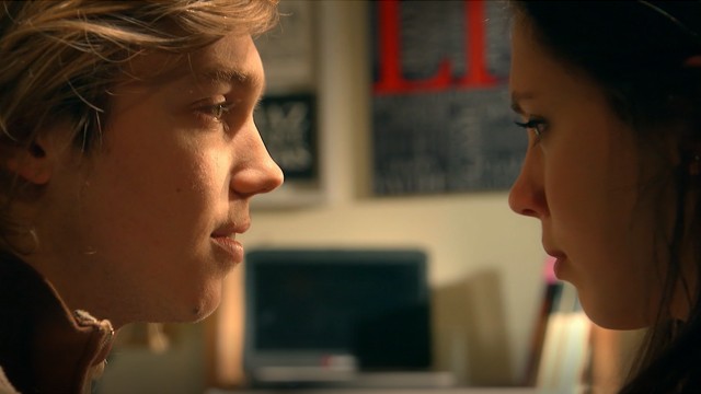 Otra escena caliente entre Mía y Nico | Mejores momentos