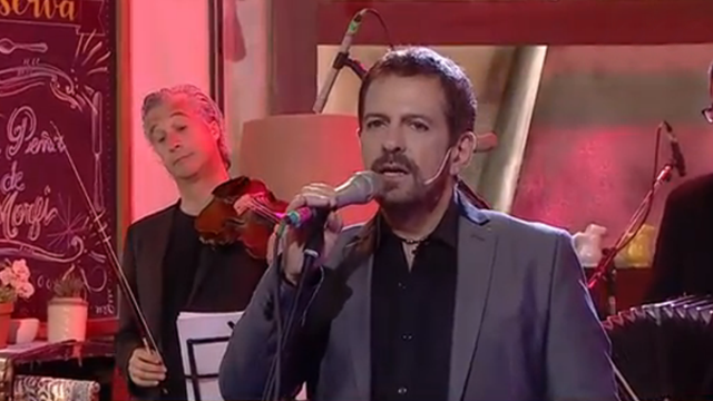 Guillermo Fernandez canta "Como dos extraños" | Mejores momentos