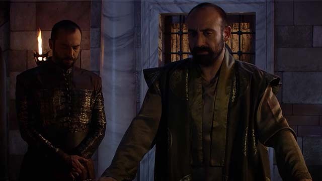 El Sultán se enteró que Mahidevran envenenó a Hurrem | Mejores momentos
