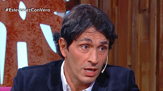 La extraña técnica de Sebastián Estevanez para tratar el estrés de su perro | El diván de Vero