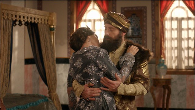 La noticia que hizo desmayar a la Madre Sultana | Mejores momentos