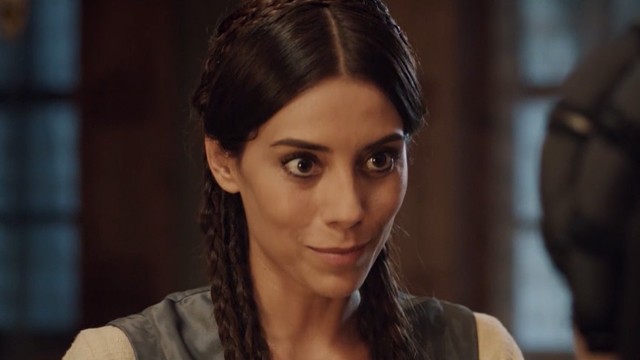 El Sultán tiene un nuevo amor | Resúmenes