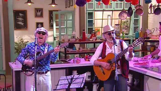 Pedro y Pablo cantan "Marcha de la bronca" | Mejores momentos