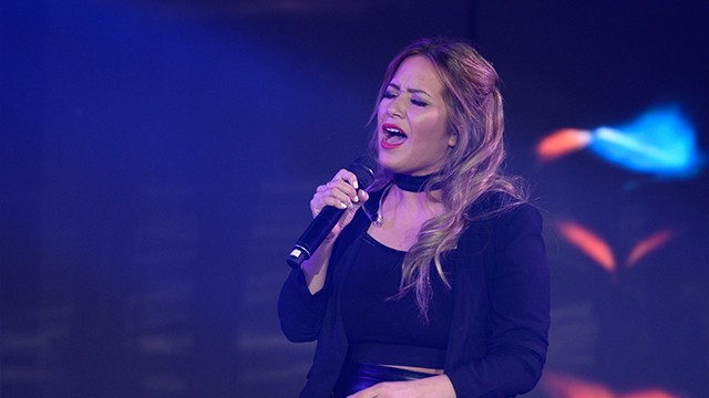 Karina canta los éxitos de Cris Morena | Musicales