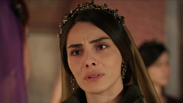Mahidevrán a Hurrem: "¿A quién le toca morir ahora?" | Mejores momentos