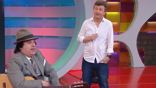 "El rey del Tic" y la canción oficial del próximo mundial | Mejores momentos