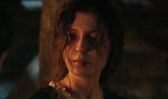 Hatice esconde las reliquias del palacio...¿Que hará con ella? | Adelantos