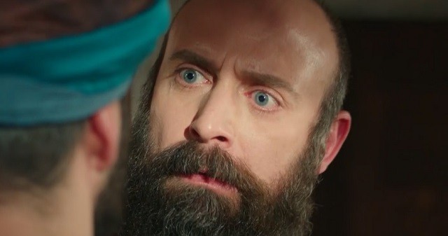 Mustafá a El Sultán: ¿Cómo te atreves, te burlas de mí? | Mejores momentos