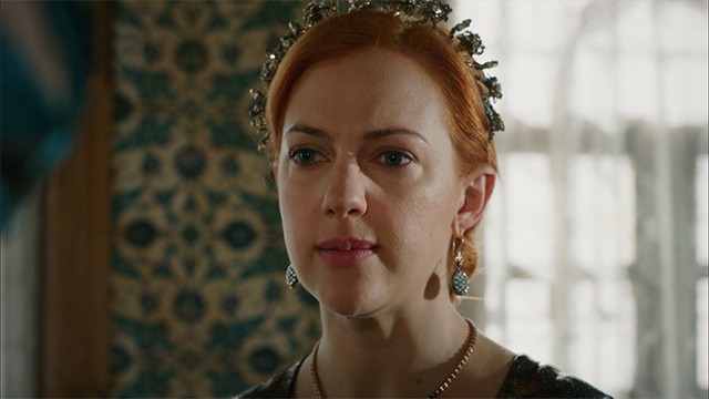 Hürrem sufre un atentado en su contra | Mejores momentos