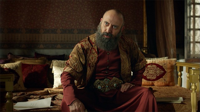 Los planes de Suleimán y Hurrem están en peligro | Resúmenes