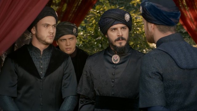 Selim y Bayaceto se pelean delante del Sultán | Mejores momentos