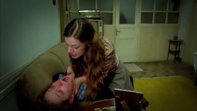 La difícil situación de Ayka | Mejores momentos