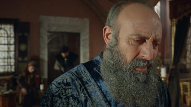 Suleimán recibe una carta que puede cambiar todo | Mejores momentos