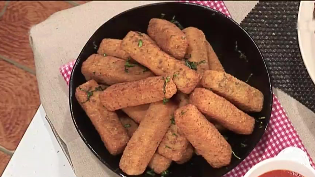 Bastoncitos de muzzarella a las finas hierbas | Recetas