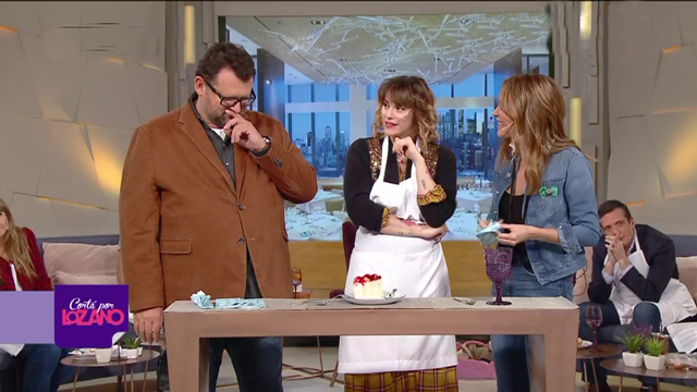 Christophe juzga las tortas del panel | El diván de Vero