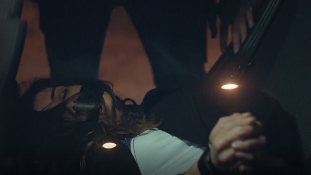 Cengiz se apoderó de Zeynep | Resúmenes