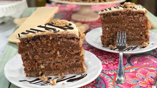 Torta alfajor de dulce de leche y nuez | Sobremesa
