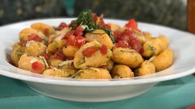 Ñoquis de calabaza con salsa de tomate fresco | Recetas