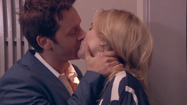 ¡Laura y Emiliano a los besos! | Mejores momentos