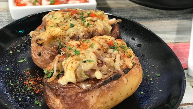 La mejor papa rellena del mundo | Sobremesa