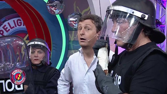 Cayó la brigada antiexplosivos al estudio | Mejores momentos