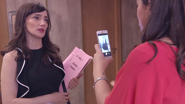 ¡Inés ahora es Youtuber! | Exclusivos