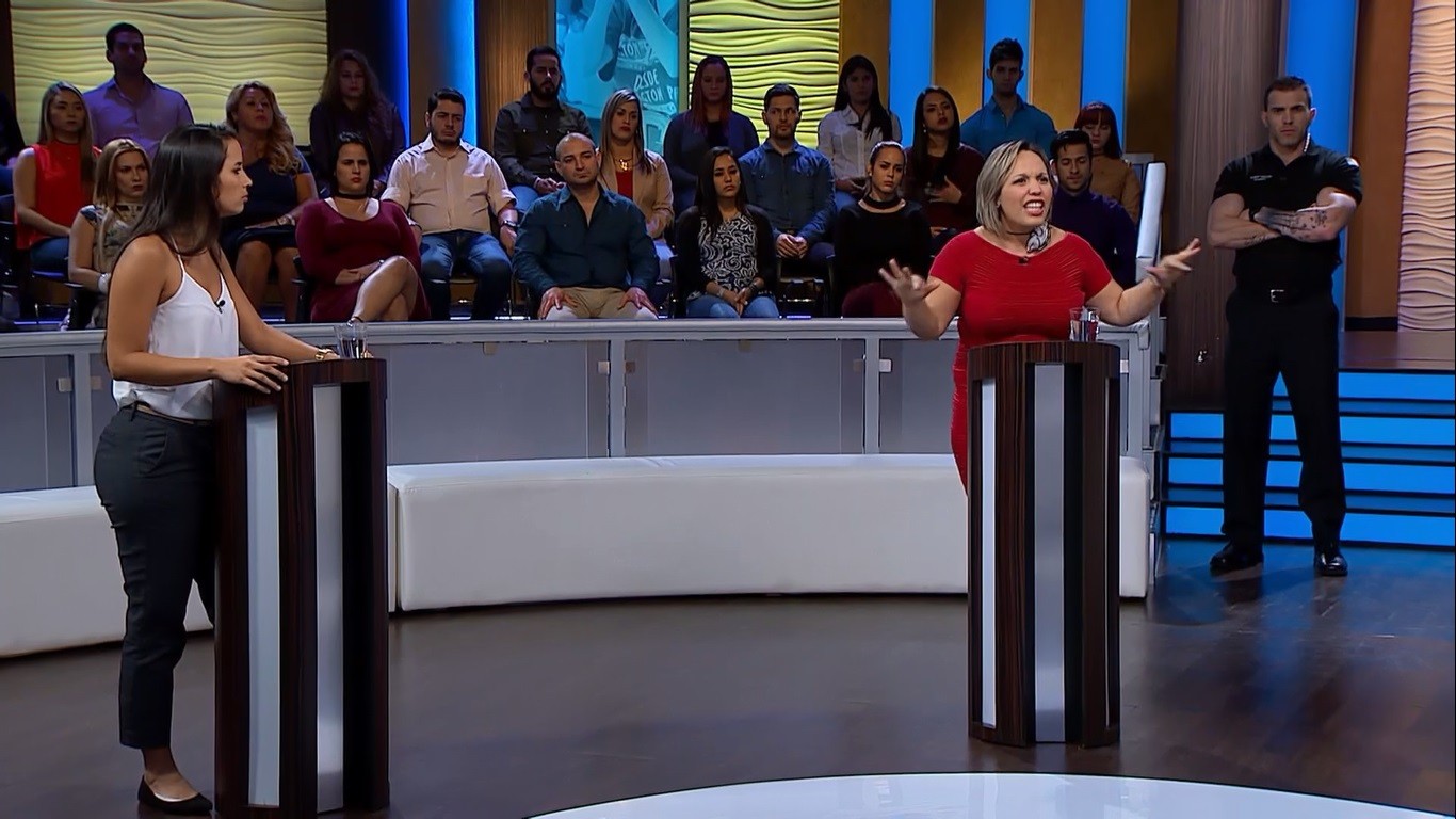 Hija demanda a su madre porque sale mucho de noche | Mejores casos 2018