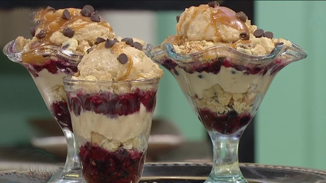 Gran copa con helado de dulce de leche casero | Recetas