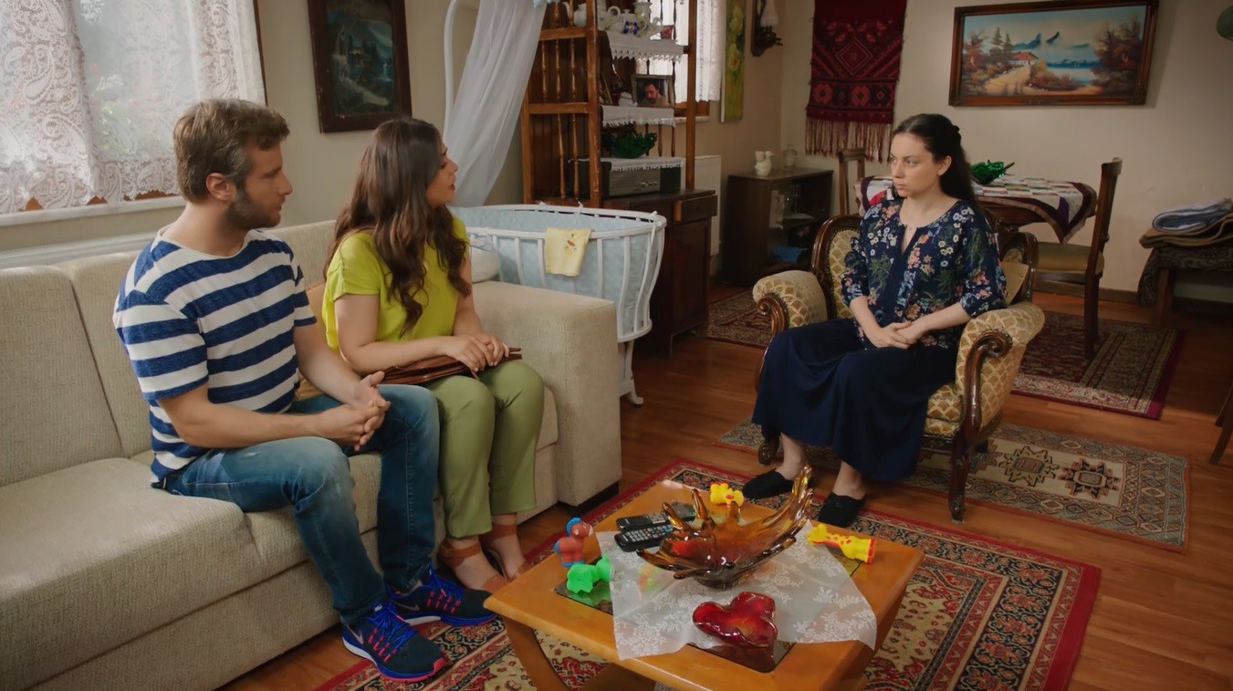 Feride habla con Mesude | Resumenes