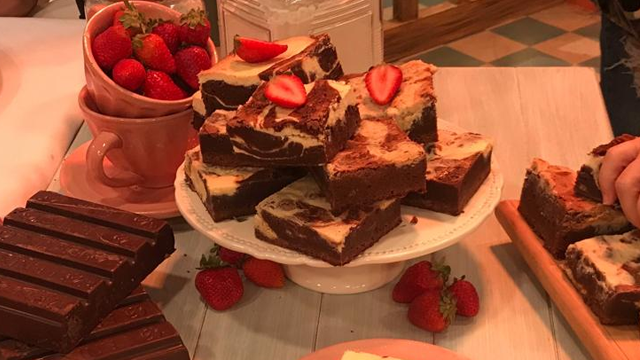 Brownie cheesecake imperdible | Recetas