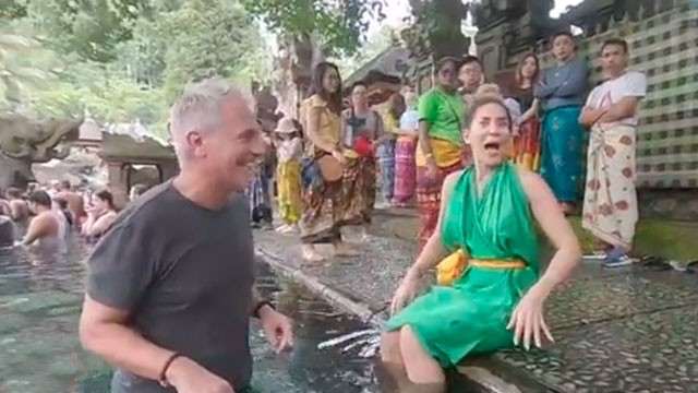 Marley y Jimena se purificaron en un templo histórico | Mejores Momentos