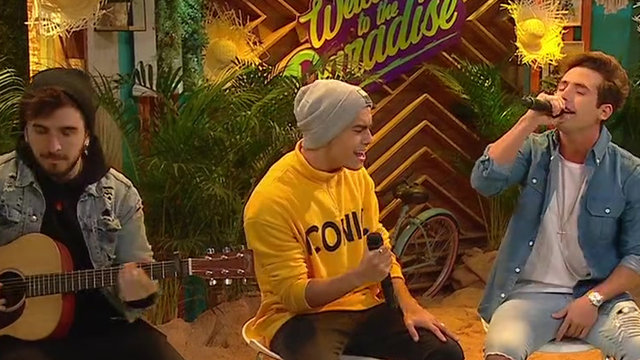 Mya canta en vivo en Morfi | Musicales