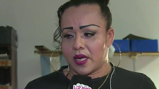 Un grupo de mujeres trans realizan pelucas oncológicas desde la cárcel | Popurrí de noticias