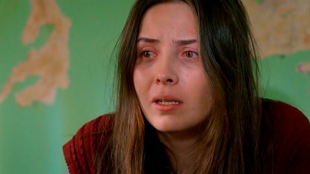 Melek está viva pero no recuerda nada | Resúmenes