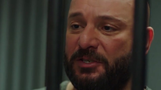 El crimen de Ozkan y Deniz | Resúmenes