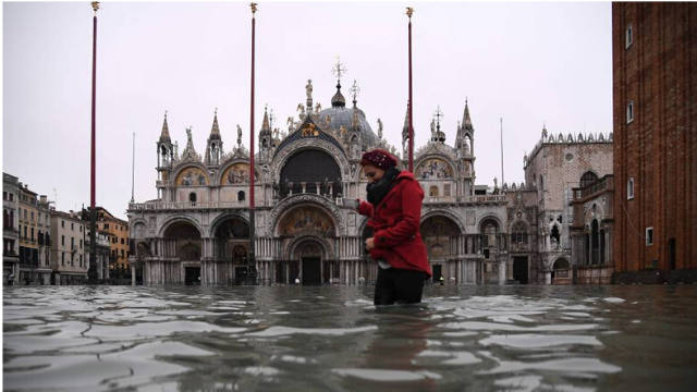 Venecia bajo el agua: 10 imágenes impactantes que dejó la marea alta | Sociedad