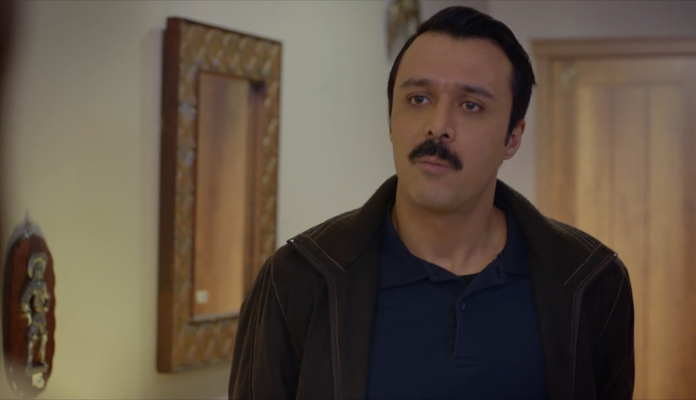 Por las buenas o por las malas | Resumenes