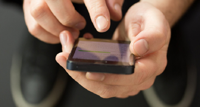 Crearon un inodoro que "expulsa" a la gente para que no pierda tiempo | Tecnología