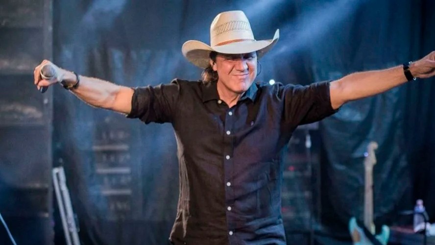 Un cantante brasileño sufrió un infarto y murió en pleno show | Espectáculos