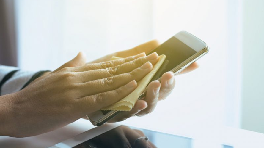 ¿Cómo limpiar correctamente los objetos de uso diario? | Tips para cuarentena: #YoMeQuedoEnCasa