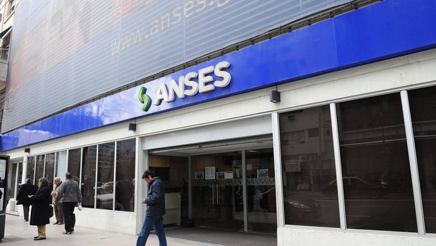 Hoy abre la preinscripción para cobrar el subsidio de $10000 que decretó el Gobierno | En Argentina