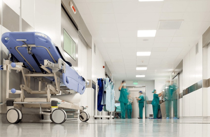 El gobierno no intervendrá las clínicas privadas | En Argentina