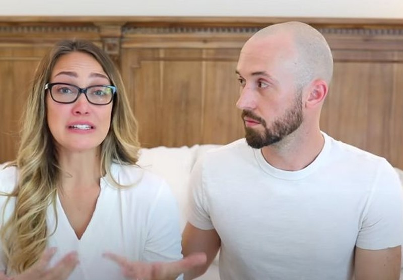 Una pareja de youtubers devolvió a su hijo adoptado por tener autismo | Virales