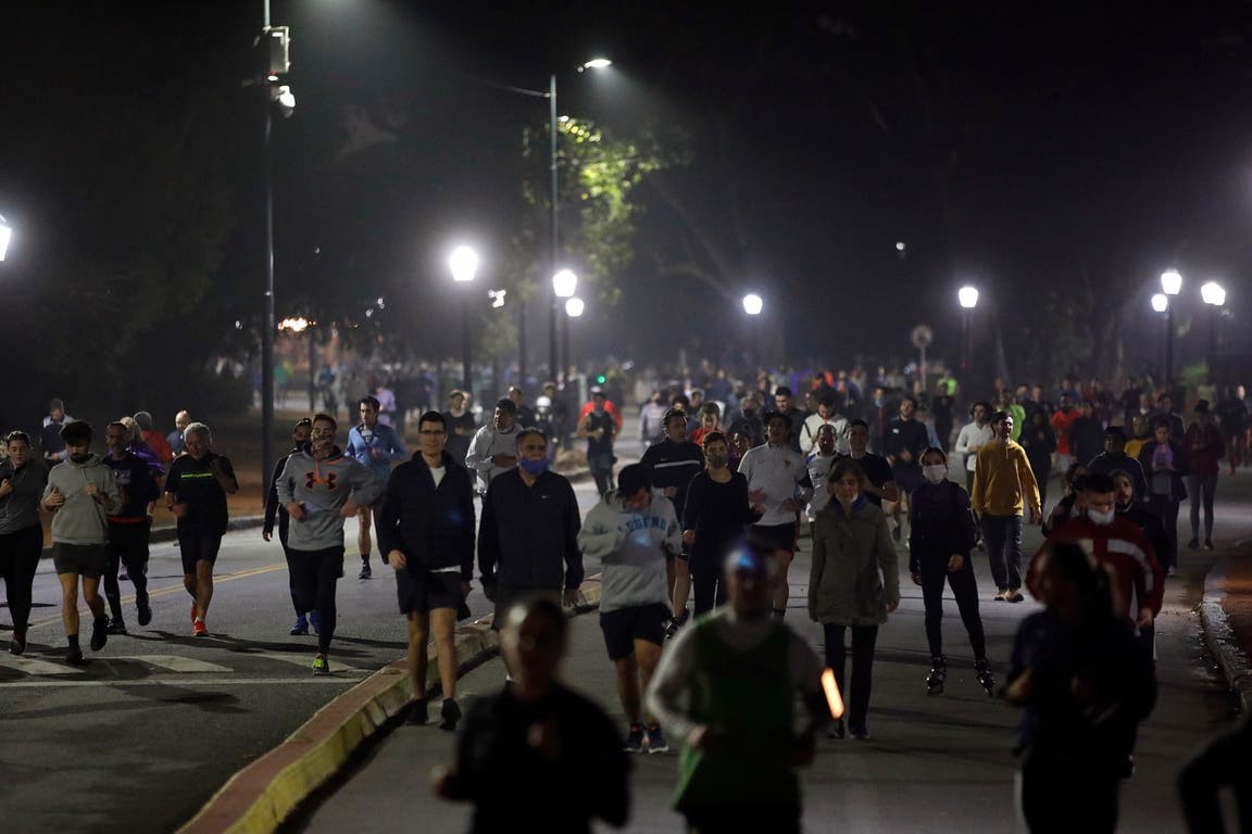 Pandemia de runners: los porteños coparon los parques para hacer ejercicio | En Argentina